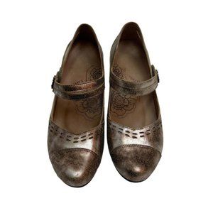 Taos Stunner Mar  Lou Mary Jane Pump Pewer Leather Shoe Size 7